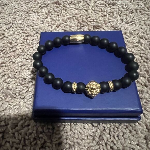 Zorrata Gold Matte Lion bracelet for men - Picture 2 of 4
